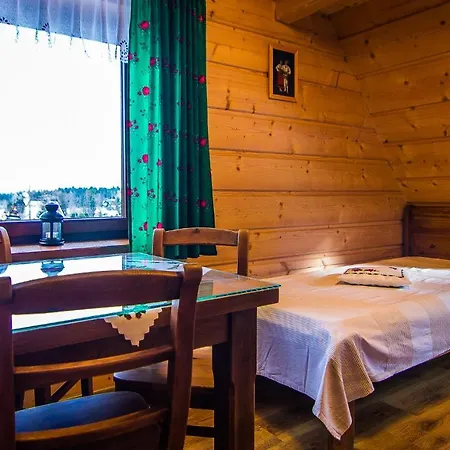 Wynajem Pokoi Mariusz Bieganski Проживание в семье *