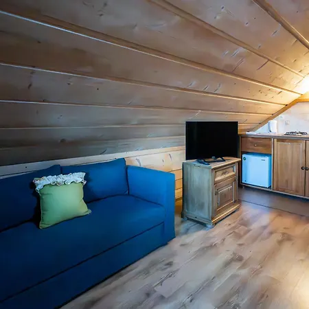 Wynajem Pokoi Mariusz Bieganski Проживание в семье *