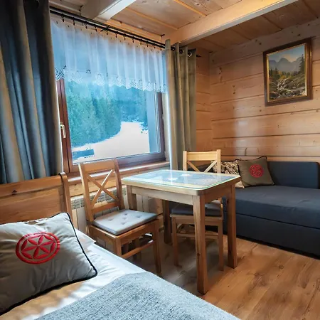 Wynajem Pokoi Mariusz Bieganski Проживание в семье *